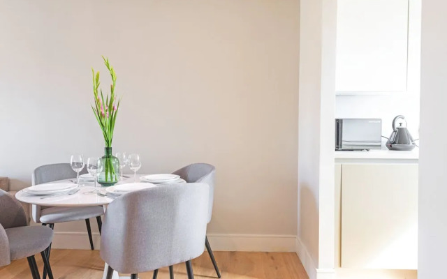Spacious Elegant Apartments in Southbank