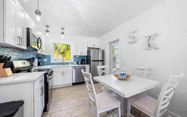 Crescent Street Villas By Beachside Mgt