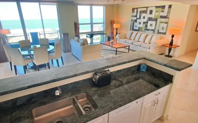 Penthouse Brock
