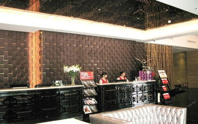 Melton Hotel