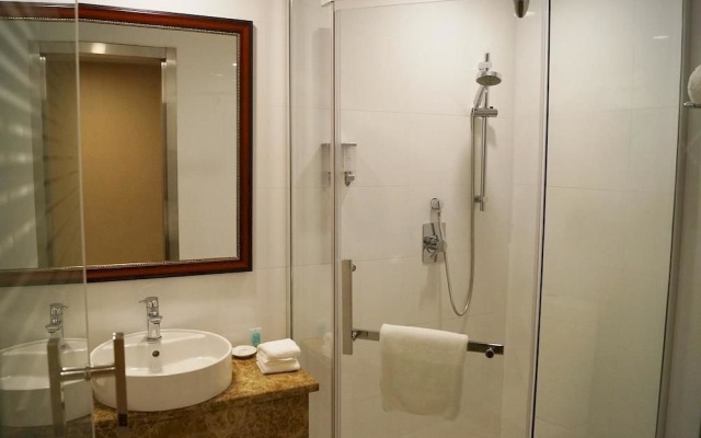 Elan Hotel – Bathroom – Hangzhou