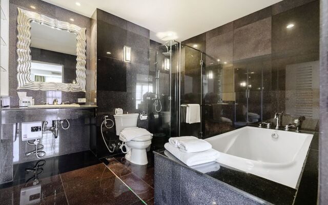 Clover Haus Sukhumvit 33 By Favstay