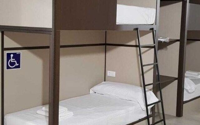 Hostel Metropolitano CC