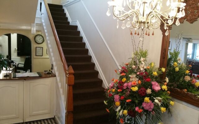 The Carre Arms Hotel