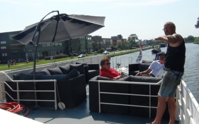 Hotelboot Orca Leiden