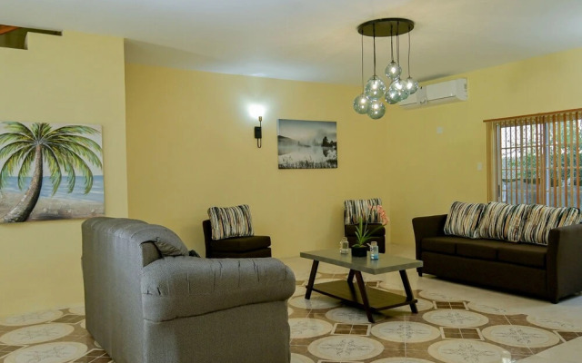 Champagne Villa