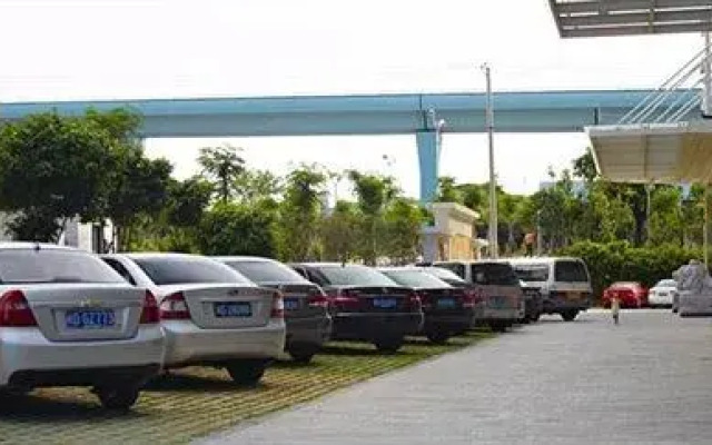 HanTing Hotel (Xiamen Airport Wuyuan Bay)