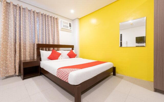 OYO 121 Nakpil Hotel