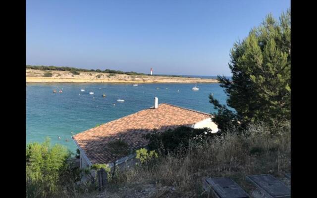 Studio « Les pieds dans l’eau »