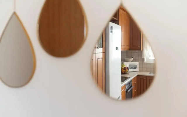 Niman Beachside Apartments