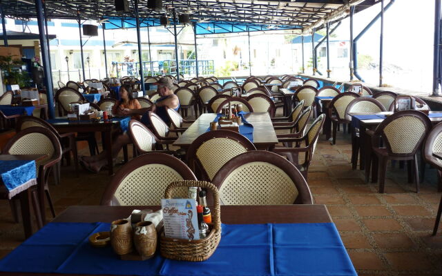 Blue Rock Beach Resort