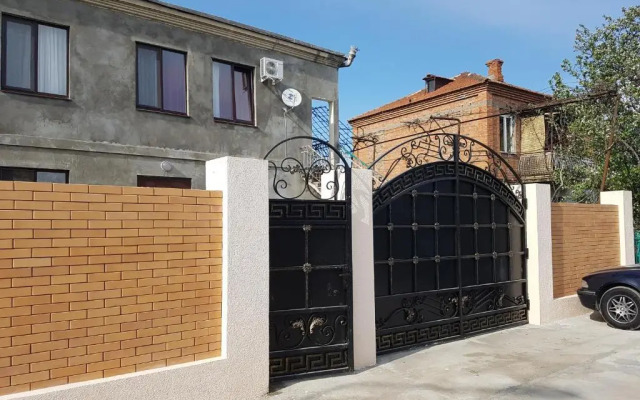 Guest house on Bubnovoy 80