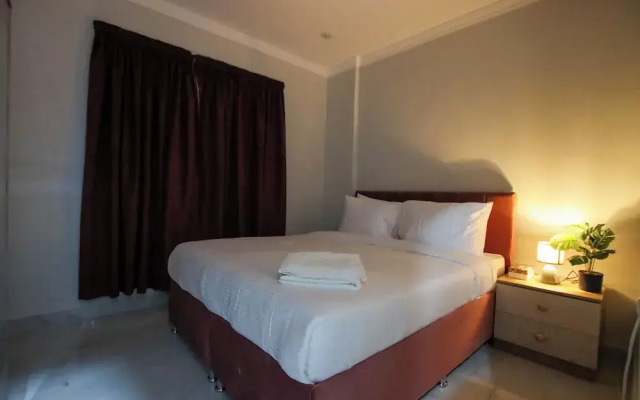 Star Night Furnished Apartments