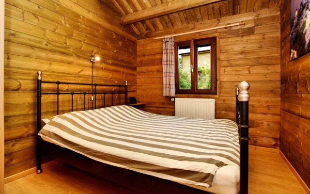 Cozy Chalet in Ardennes With Fenced Garden & Covered Terrace