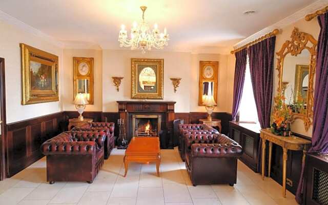 Dooly's Hotel