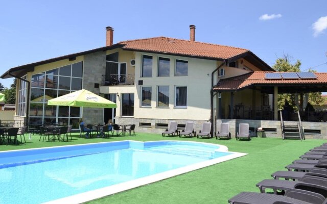 Hotel Spa Paradise