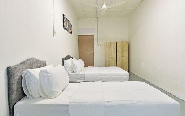 OYO Home 90830 S Homestay