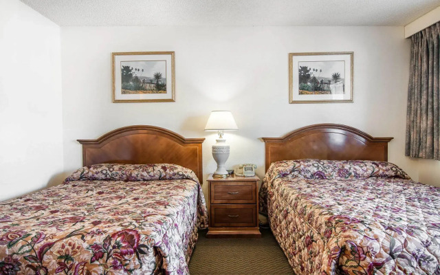 Econo Lodge