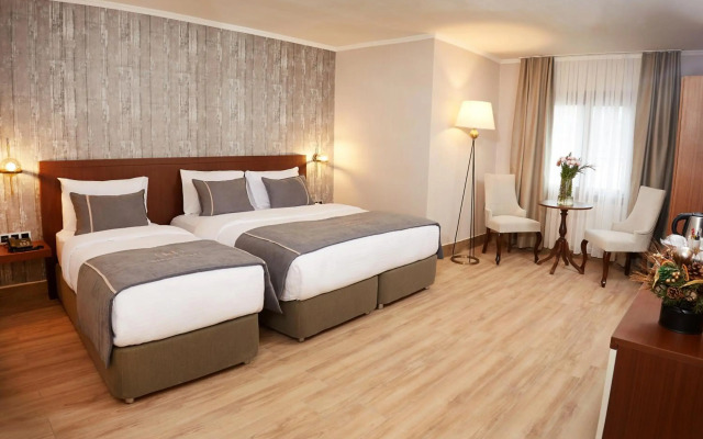 Mira Otel Alsancak