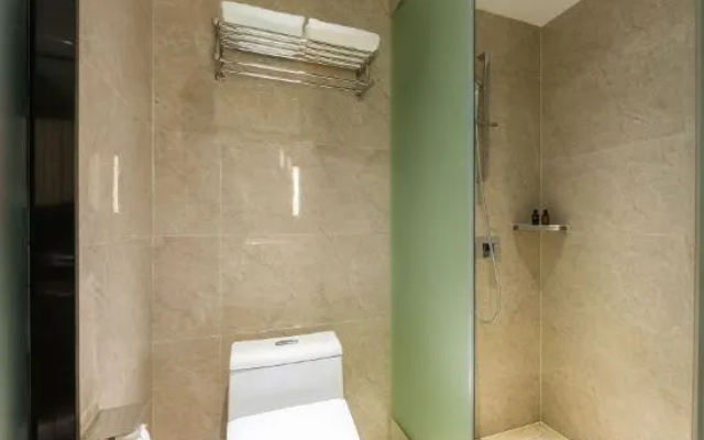 City Comfort Inn (Guangzhou Shixi Metro Station,Hotel Near South Campus of Sun Yat-sen University)) – Bathroom – Guangzhou