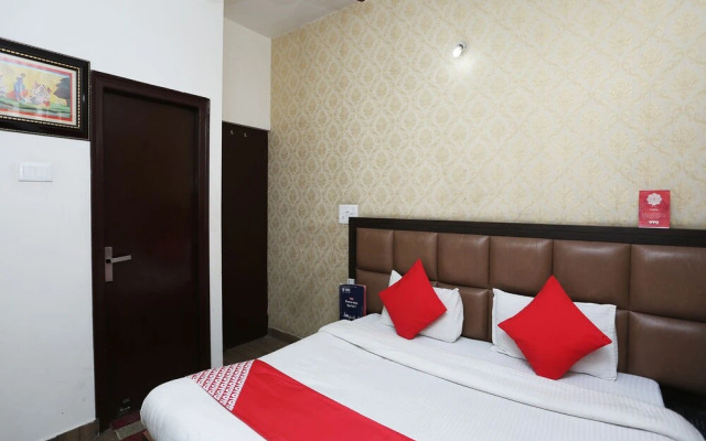 OYO 26156 Comfort Inn