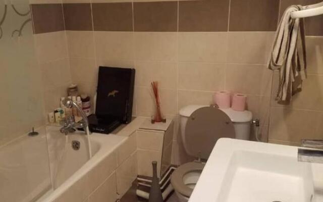 Joli Maison Calme 10 Mn de Paris St Lazare