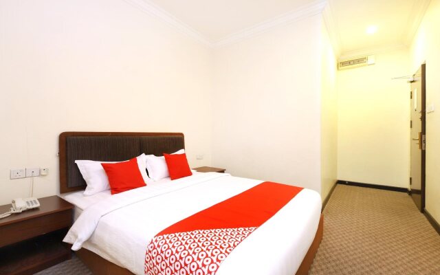 Comfort Hotel By OYO Rooms