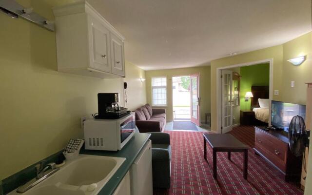 Lakeshore Suites