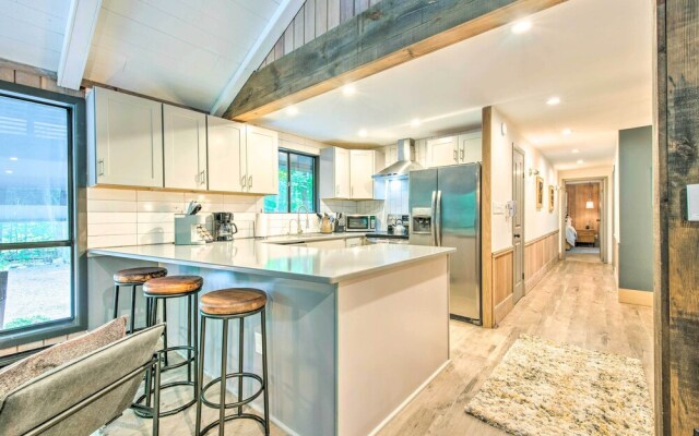 Pet-friendly Pocono Pines Rental w/ Hot Tub!