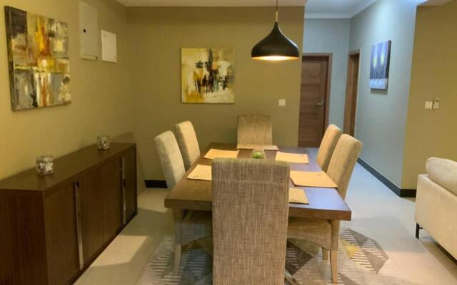 Grany Apartment - Palm Village