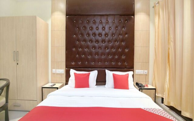 OYO 15486 Hotel New Diamond