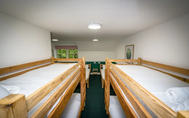 Loch Ness Bunk Inn
