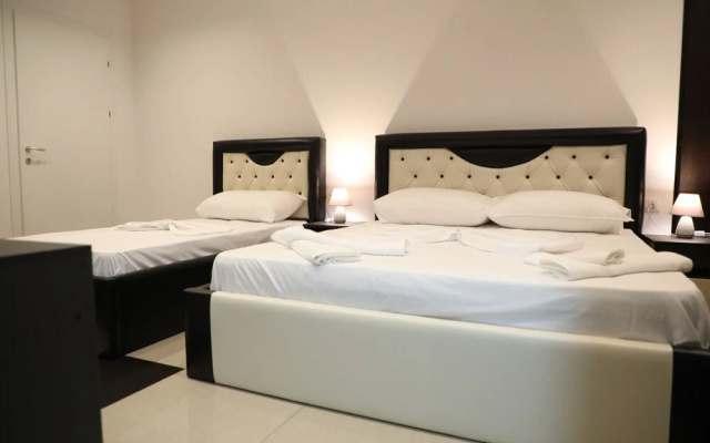 Hotel Aglon