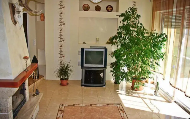 Búzavirág Apartmanház Eplény - фото 3