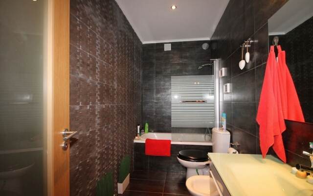 35 Penha de Franca Apartment