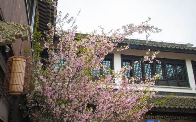 Zhenfengxuan Holiday Courtyard