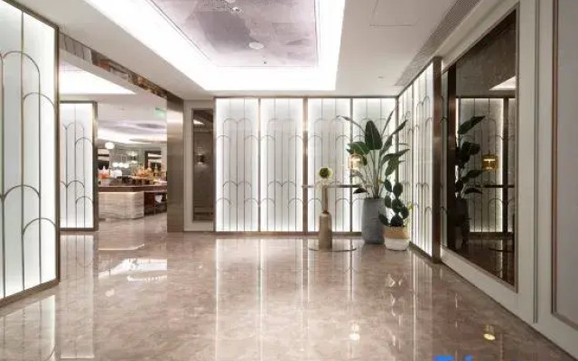 Chengdu Chunxi Road Tianfu Square Subway Station Mercure Hotel