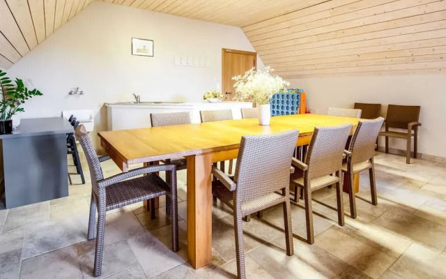 Home in a Rural Setting With a Wonderfully Garden