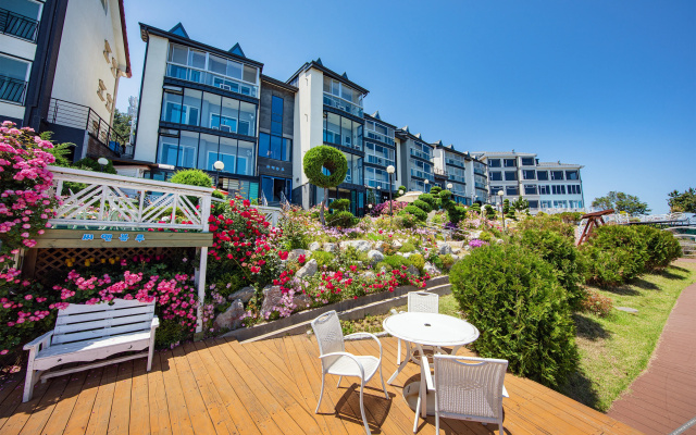 Samcheok CNBLUE Pension