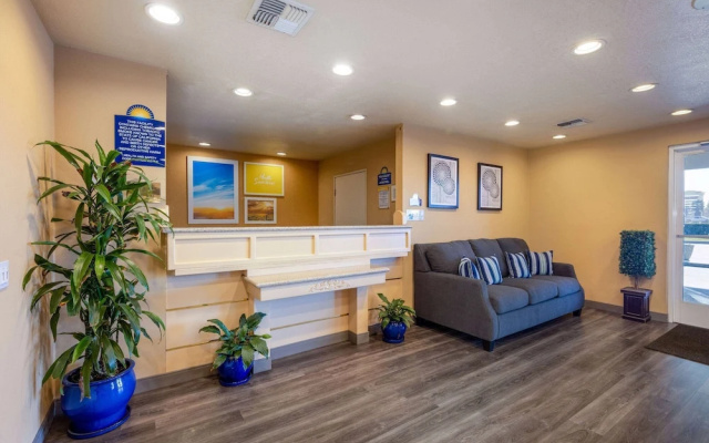 Days Inn Lathrop