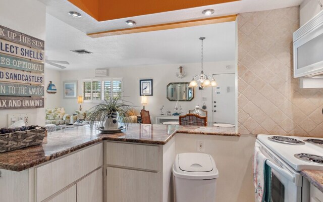 Serenity On Sutton 2 Bedroom Townhouse by RedAwning