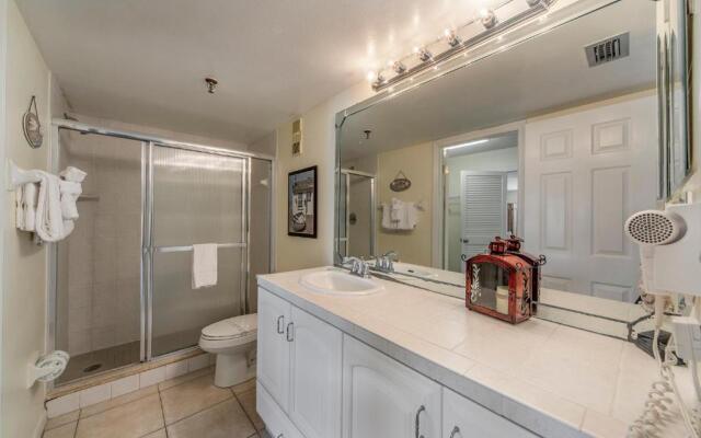 #411 Beach Place Condos