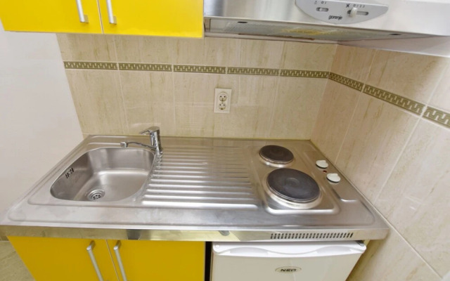 Apartments and Rooms Iva