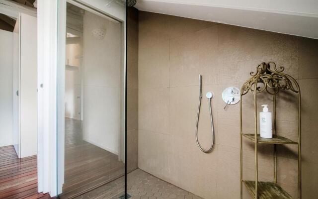 Exclusive Penthouse - by MyHomeInComo