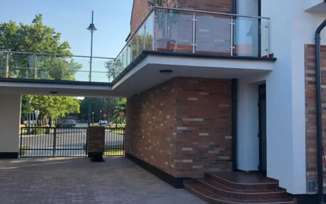 Varázskő Apartmanház, Gyula
