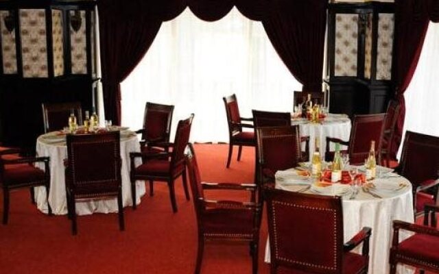 Zimbru Hotel