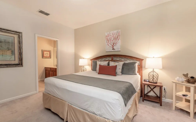 Spacious Home W/private Pool/spa & Free Waterpark!