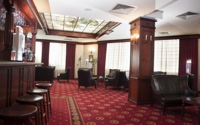 Hotel Golden House