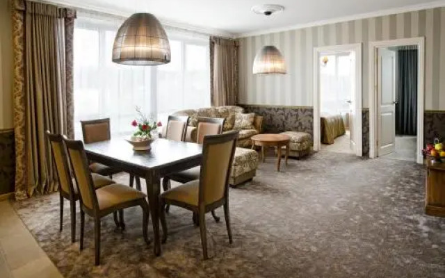 Ursula Royal Apartments