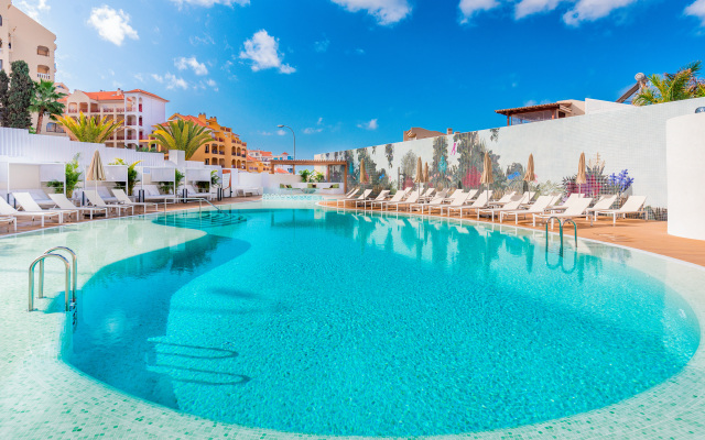 Ohasis Boutique Suites